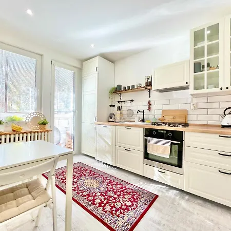 Family-Friendly Apartment With Free Parking In Bratislava